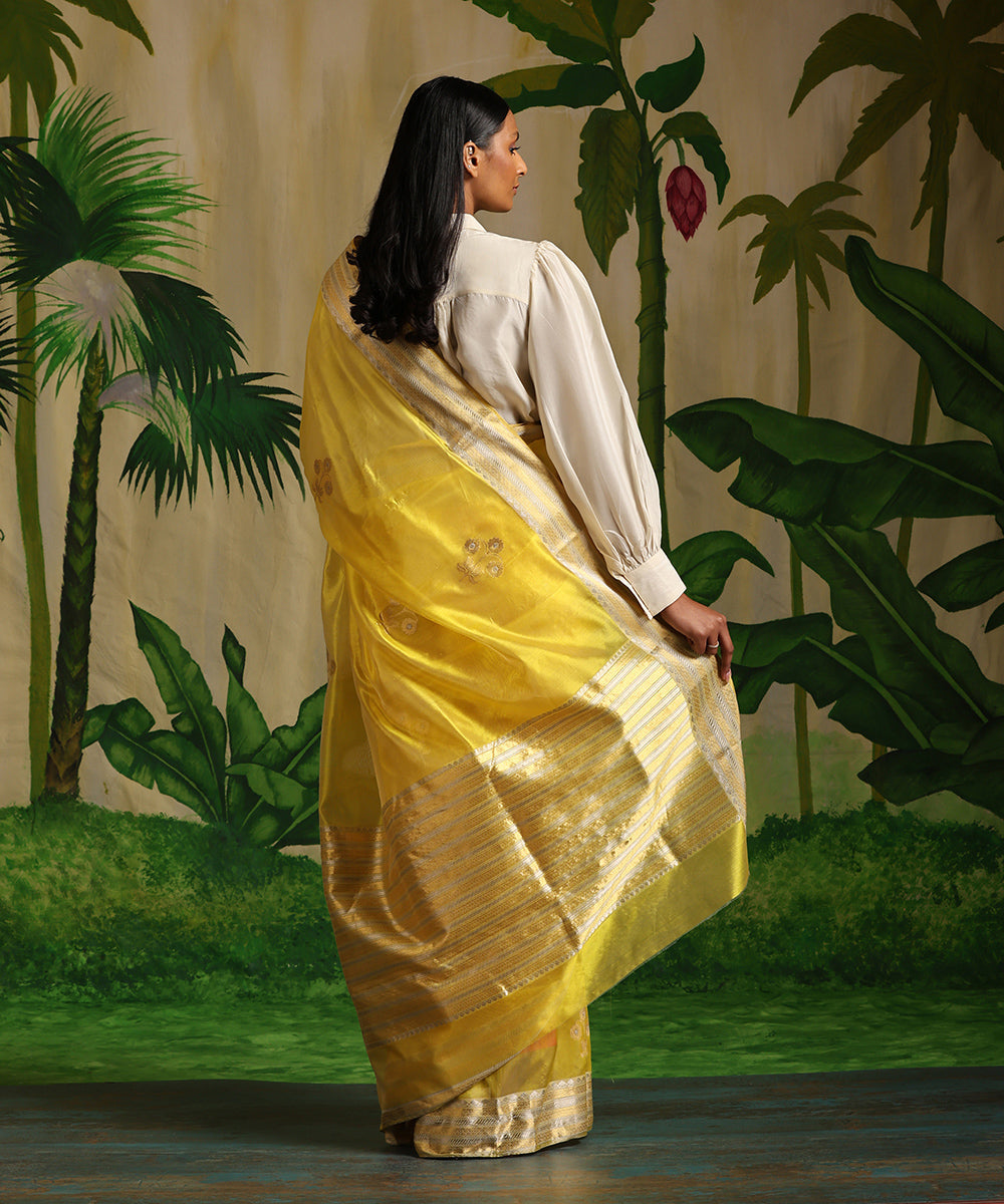 Yellow_Handloom_Chanderi_Silk_Saree_With_Three_Flower_Motif_WeaverStory_03