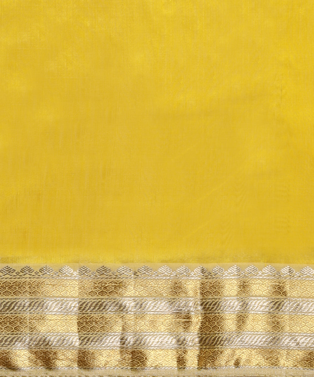 Yellow_Handloom_Chanderi_Silk_Saree_With_Three_Flower_Motif_WeaverStory_05