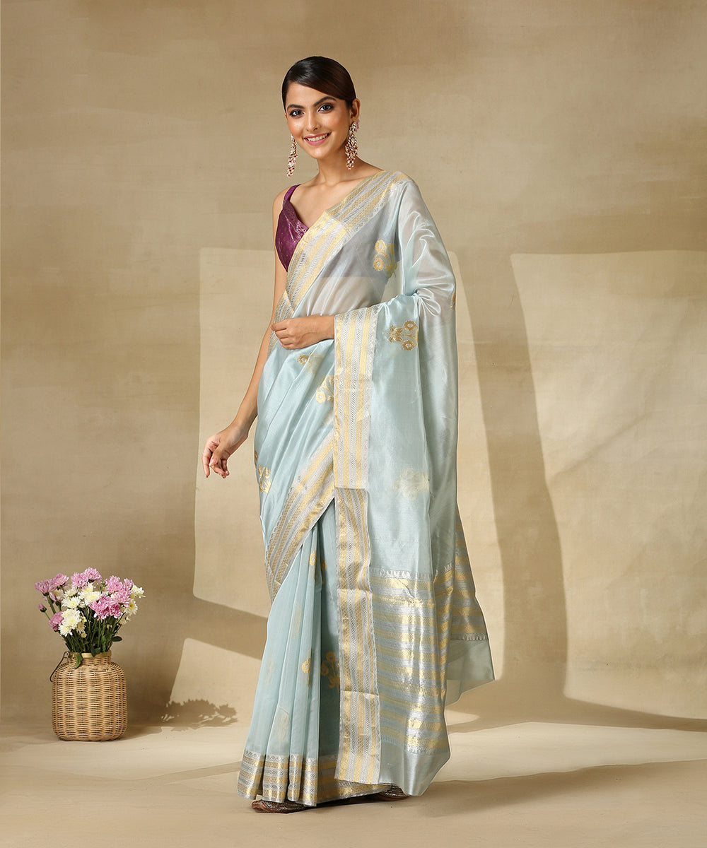 Handloom_Powder_Blue_Pure_Chanderi_Silk_Saree_With_Three_Flower_Motif_And_Sona_Rupa_Zari_Border_WeaverStory_02
