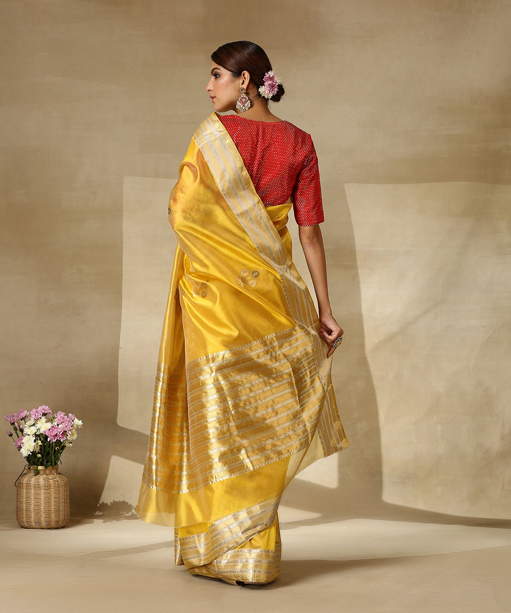 Mustard_Handloom_Pure_Chanderi_Silk_Saree_With_Three_Flower_Motif_And_Sona_Rupa_Zari_Border_WeaverStory_03