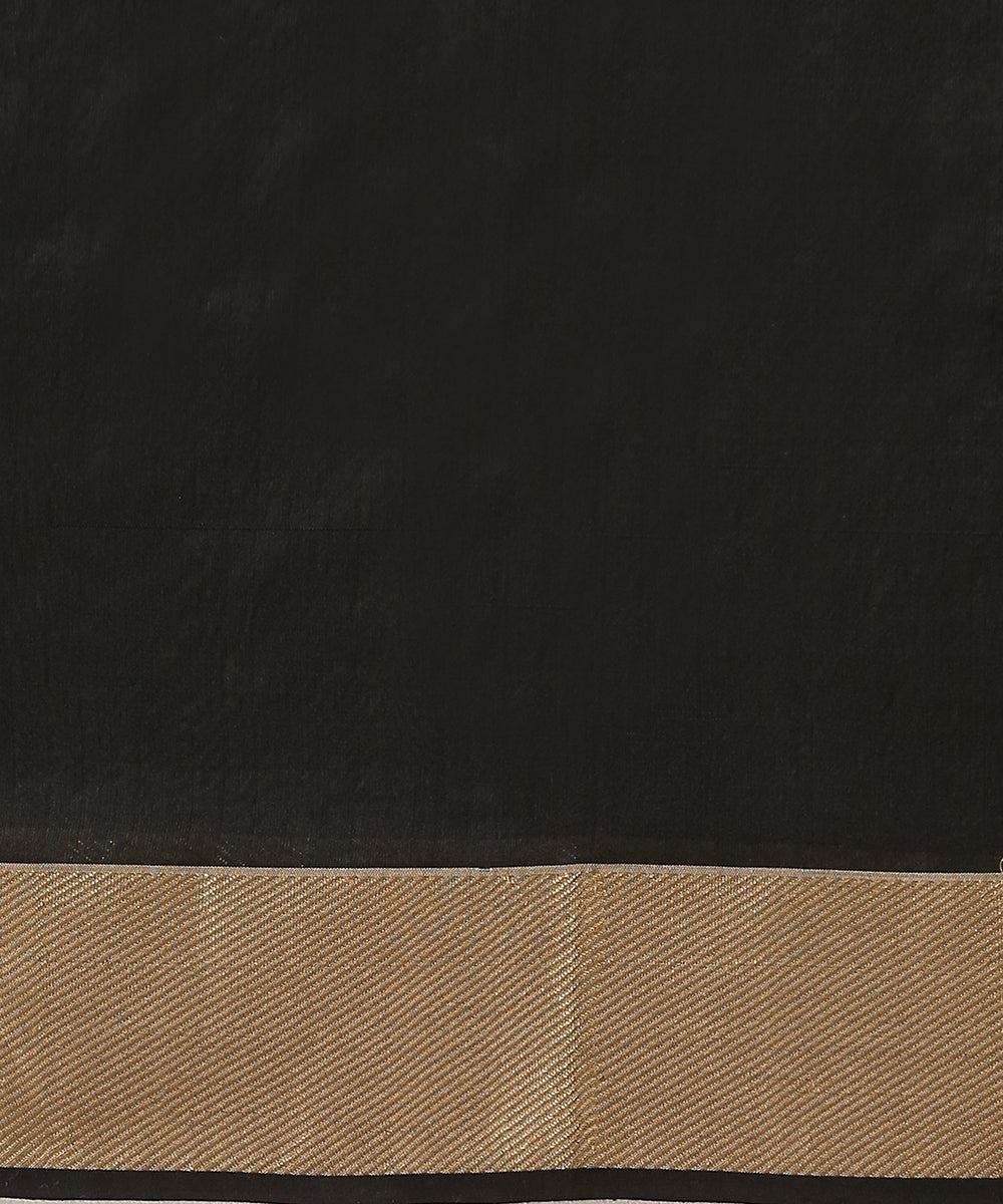 Handloom_Black_Pure_Silk_Chanderi_Saree_With_All_Over_Zari_Booti_WeaverStory_05