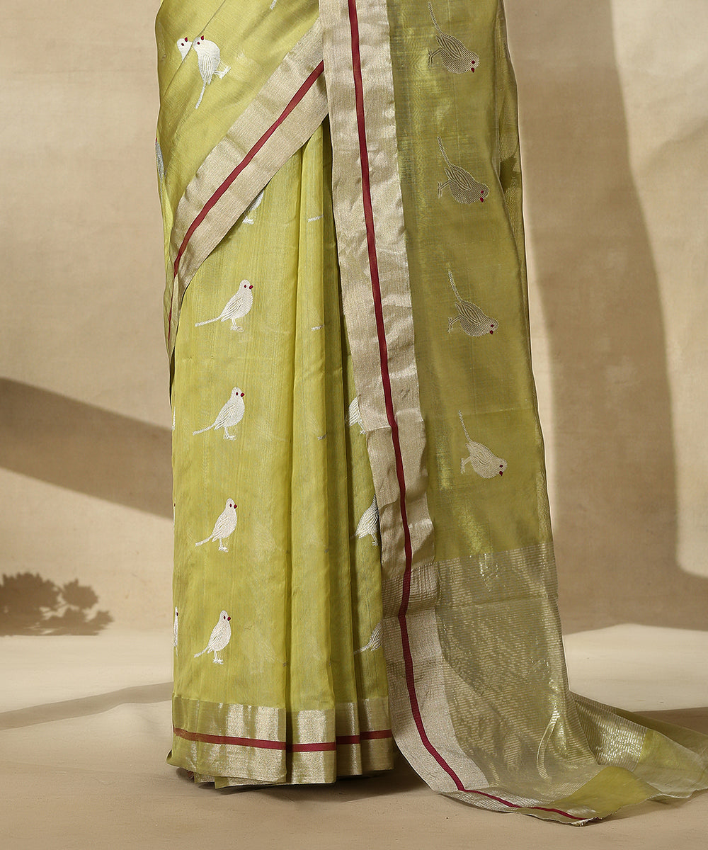 Fresh_Green_Handloom_Pure_Silk_Chanderi_Saree_With_Bird_Motifs_WeaverStory_04