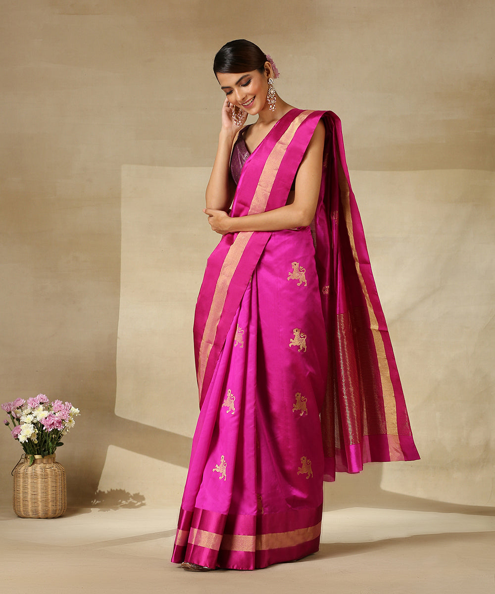 Handloom_Magenta_Pink_Pure_Silk_Chanderi_Saree_With_Lion_Motifs_And_Mushroo_Border_WeaverStory_02