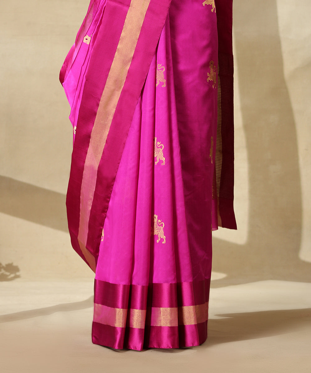 Handloom_Magenta_Pink_Pure_Silk_Chanderi_Saree_With_Lion_Motifs_And_Mushroo_Border_WeaverStory_04