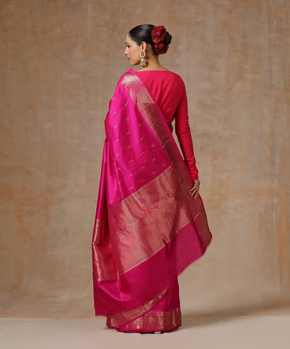 Plum_Handloom_Pure_Katan_Silk_Banarasi_Saree_With_Flower_Motifs_WeaverStory_03
