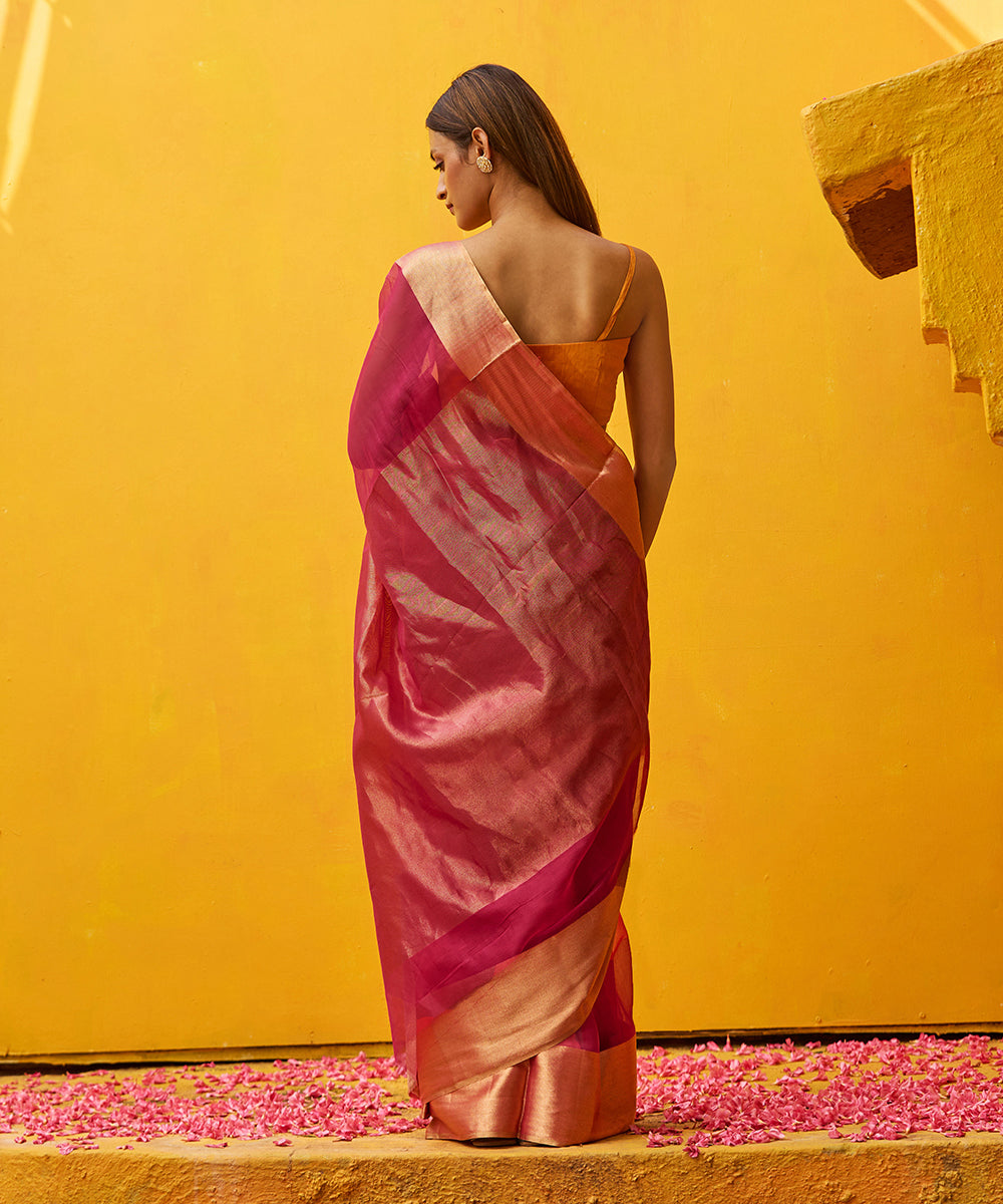 Handloom_Pink_Cotton_Silk_Pure_Chanderi_Handloom_Saree_With_Gold_Zari_Border_WeaverStory_03