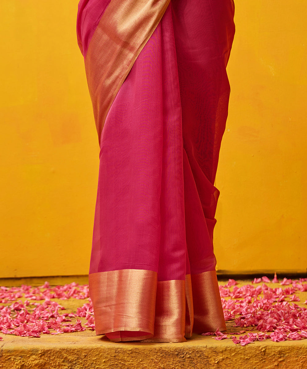 Handloom_Pink_Cotton_Silk_Pure_Chanderi_Handloom_Saree_With_Gold_Zari_Border_WeaverStory_04