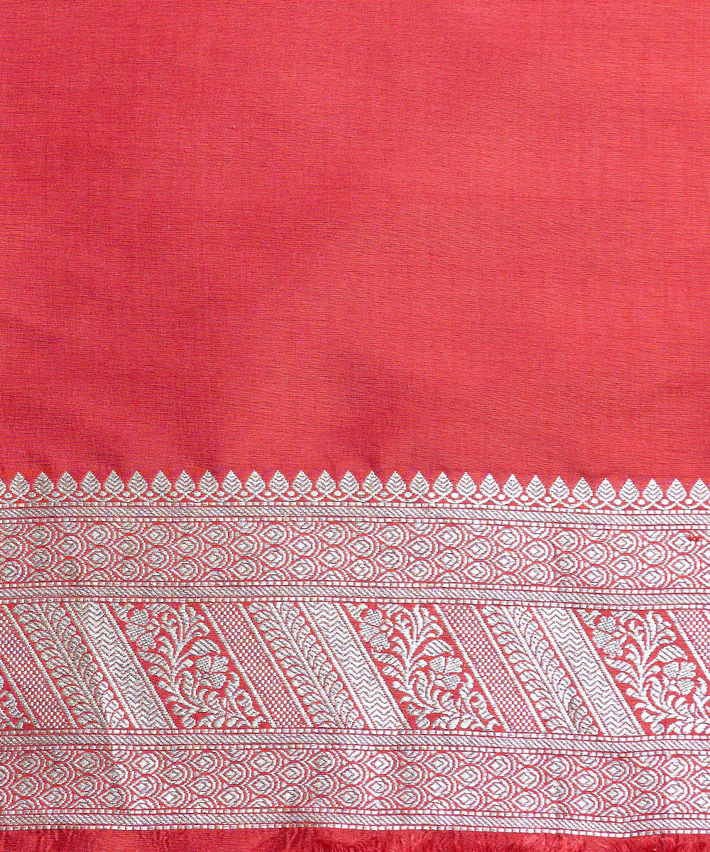 Handloom_Red_Pure_Katan_Silk_Kimkhab_Banarasi_Saree_With_Aada_Border_WeaverStory_05