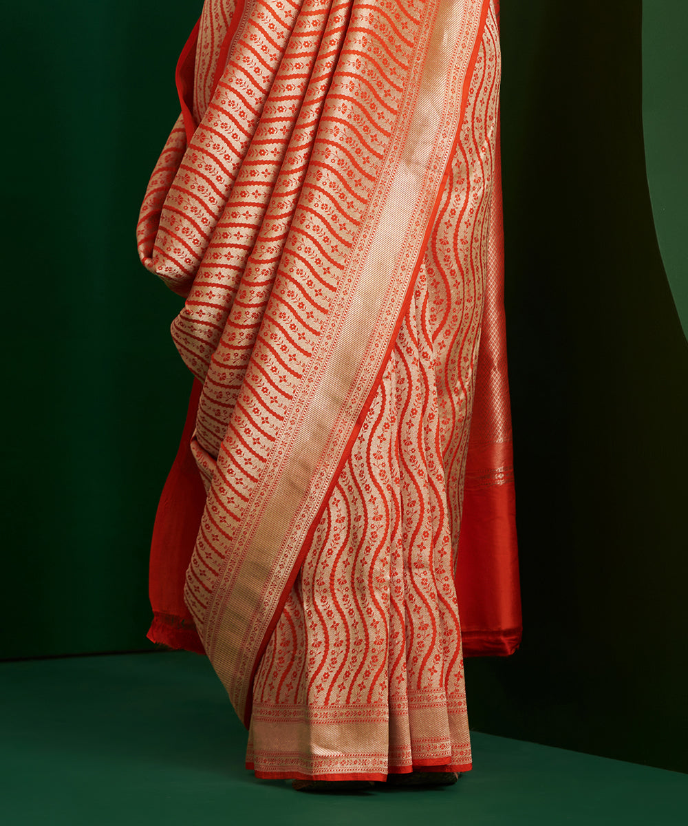 Handloom_Orange_Pure_Katan_Silk_Banarasi_Brocade_Saree_With_Wave_Design_WeaverStory_04