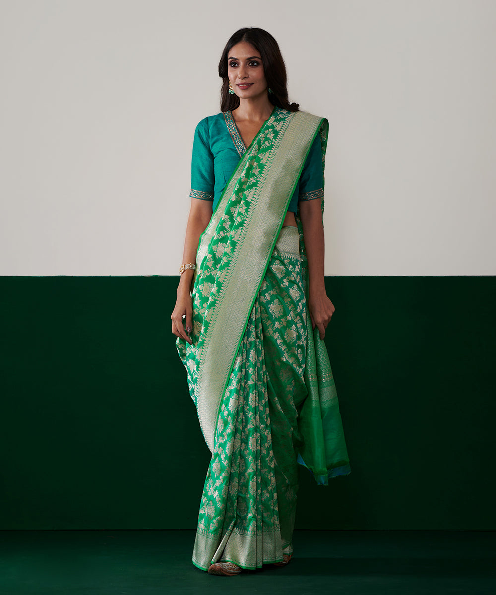 Aqua_Green_Handloom_Pure_Katan_Silk_Banarasi_Saree_With_Sona_Rupa_Jaal_WeaverStory_02
