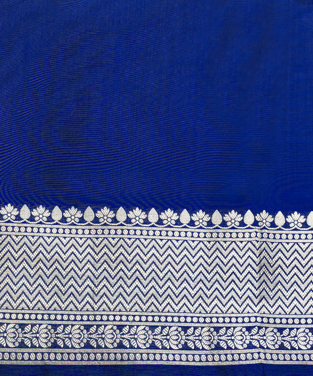 Handloom_Dark_Blue_Pure_Katan_Silk_Banarasi_Jangla_Saree_With_Cutwork_Weave_WeaverStory_05