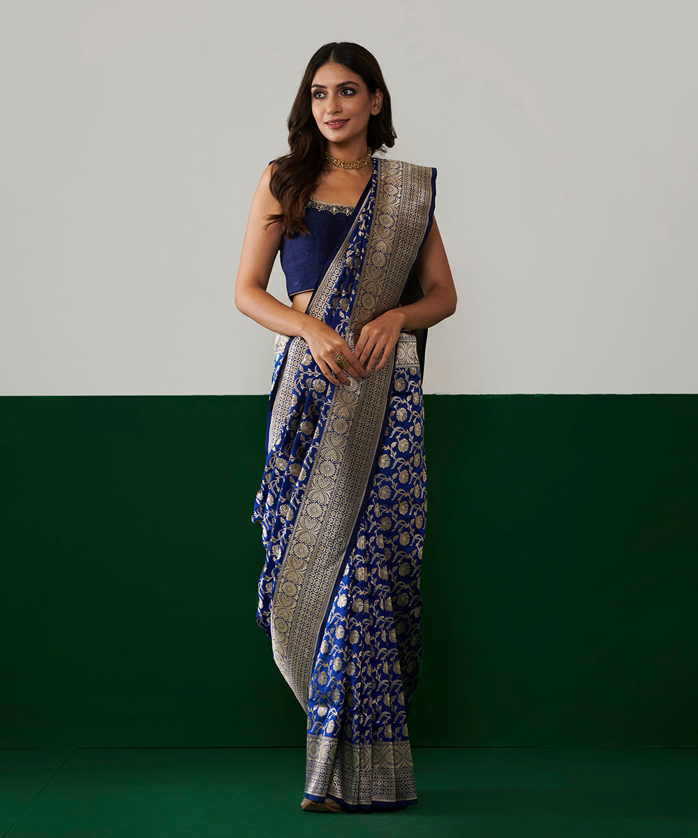 Blue_Handloom_Pure_Katan_Silk_Banarasi_Saree_With_Champagne_Zari_Jaal_WeaverStory_02
