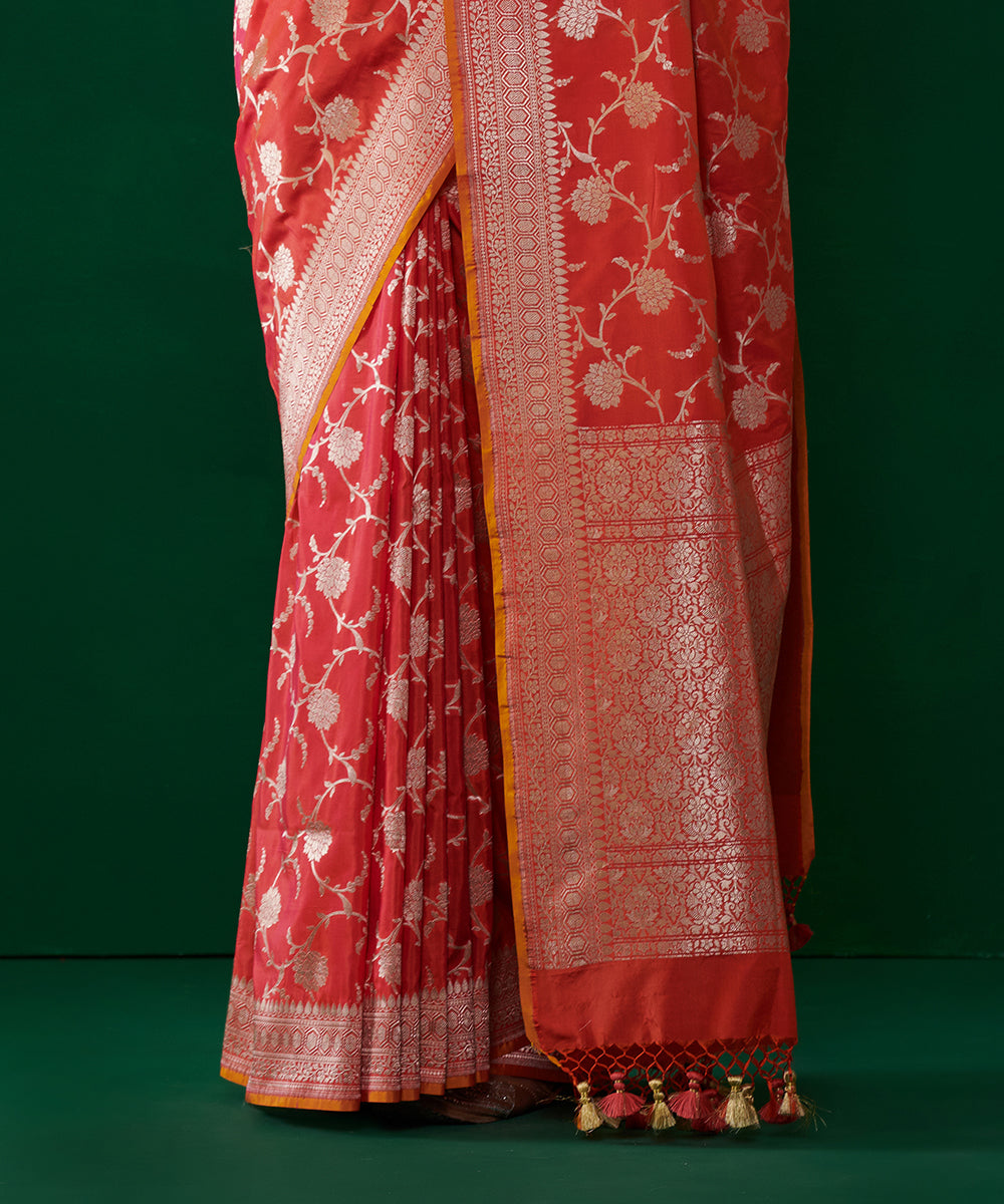 Handloom_Orange_Pure_Katan_Silk_Banarasi_Saree_With_All_Over_Floral_Zari_Jaal_WeaverStory_04