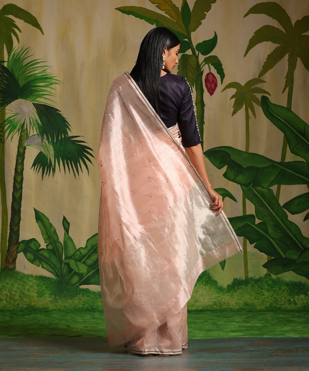 Peach_Handloom_Pure_Silk_Chanderi_Saree_With_Silver_Zari_Motifs_WeaverStory_03