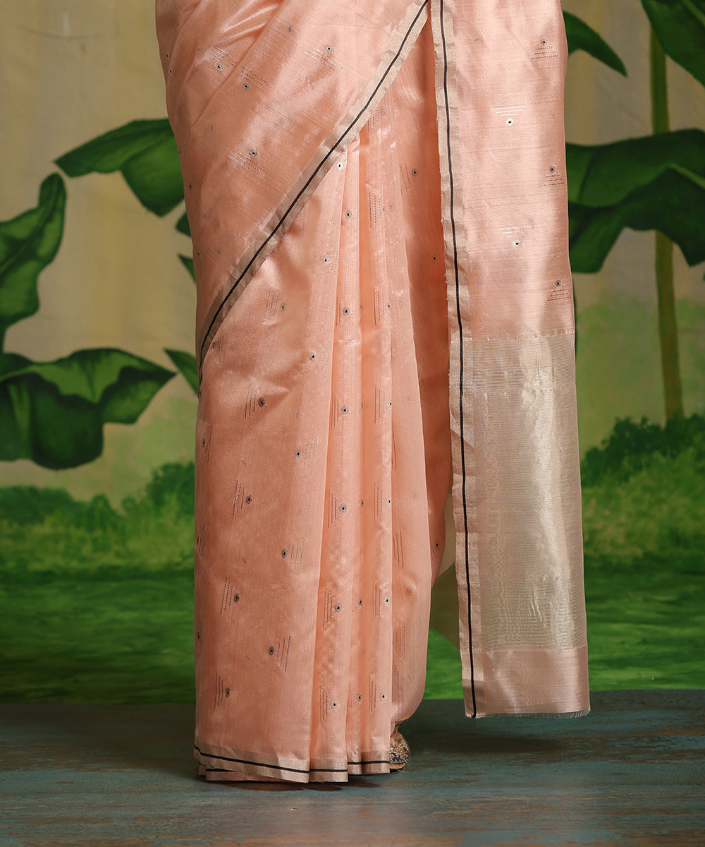 Peach_Handloom_Pure_Silk_Chanderi_Saree_With_Silver_Zari_Motifs_WeaverStory_04
