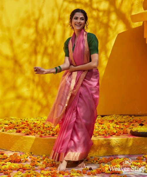 Handloom_Pink_Dual_Tone_Pure_Chanderi_Silk_Saree_With_Zari_Border_WeaverStory_02