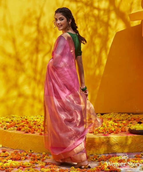 Handloom_Pink_Dual_Tone_Pure_Chanderi_Silk_Saree_With_Zari_Border_WeaverStory_03
