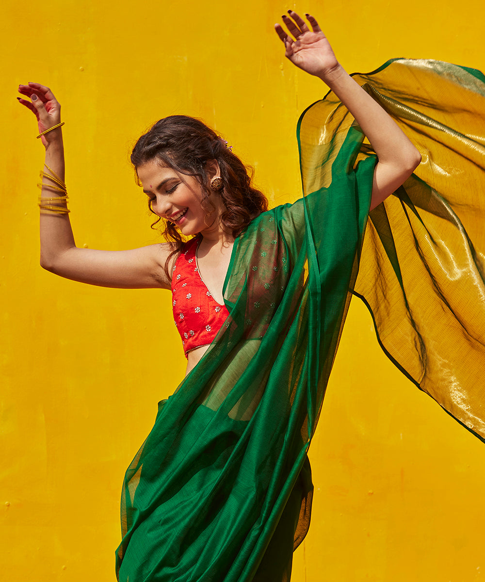 Handloom_Emerald_Green_Pure_Cotton_Chanderi_Saree_With_Zari_Tissue_Pallu_WeaverStory_01