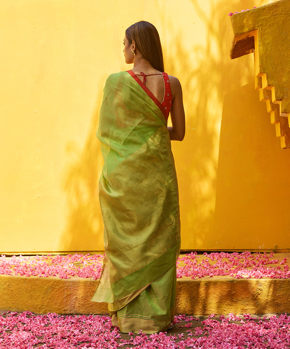 Handloom_Light_Green_Pure_Silk_Chanderi_Saree_With_Zari_Tissue_Pallu_WeaverStory_03
