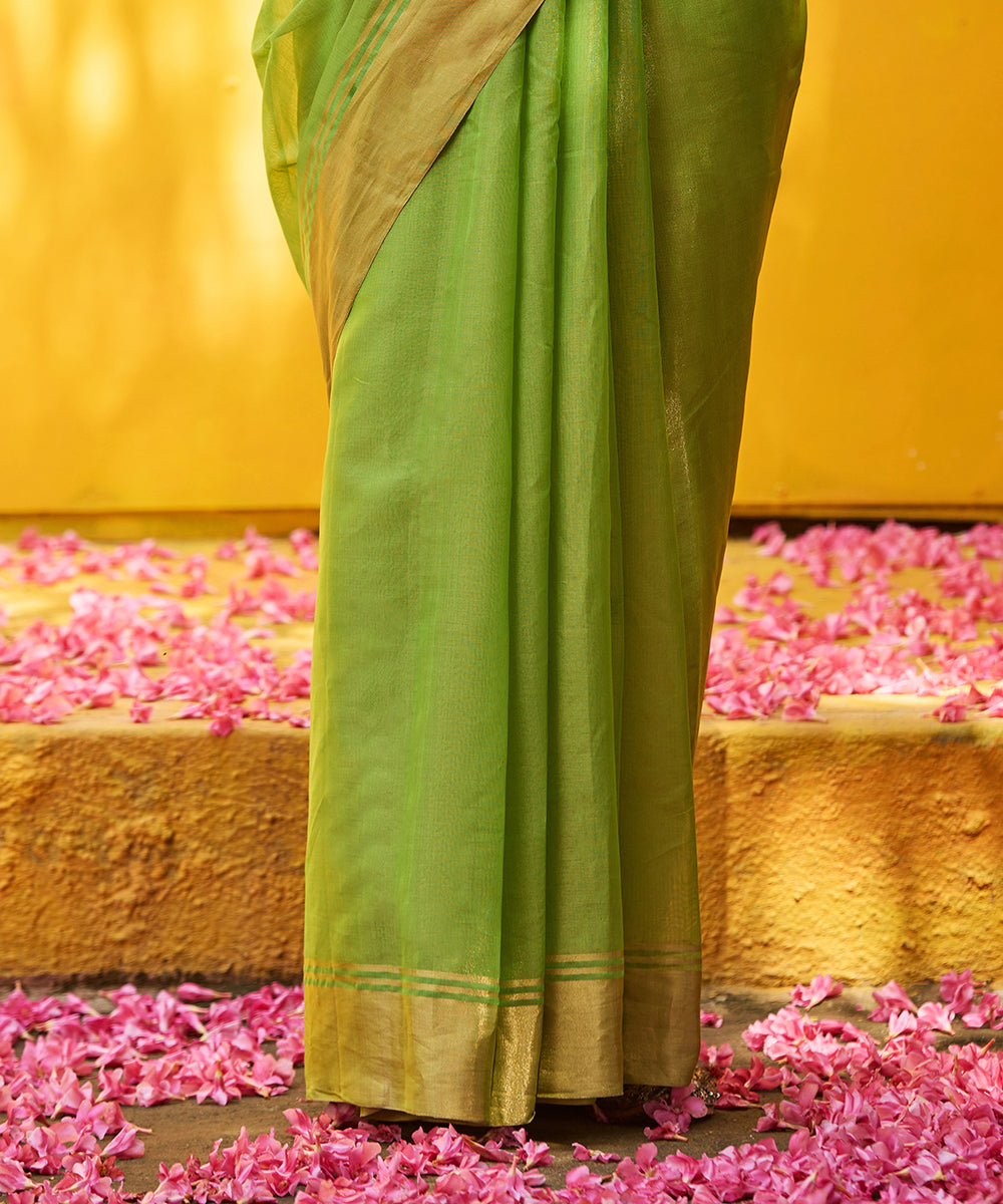 Handloom_Light_Green_Pure_Silk_Chanderi_Saree_With_Zari_Tissue_Pallu_WeaverStory_04