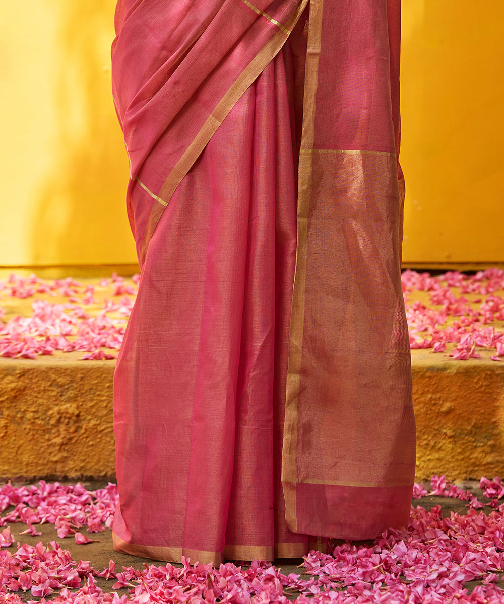 Rose_Gold_Handloom_Tissue_ChanderiSaree_With_Small_Gold_Zari_Border_WeaverStory_04