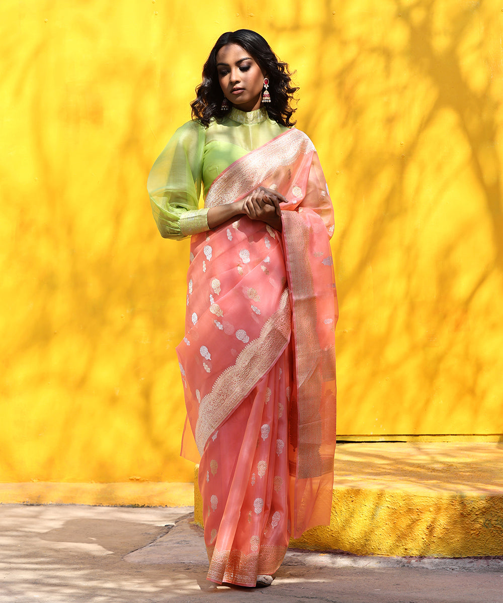 Peach_Handloom_Pure_Kora_Silk_Banarasi_Saree_With_Sona_Rupa_Zari_Booti_WeaverStory_02
