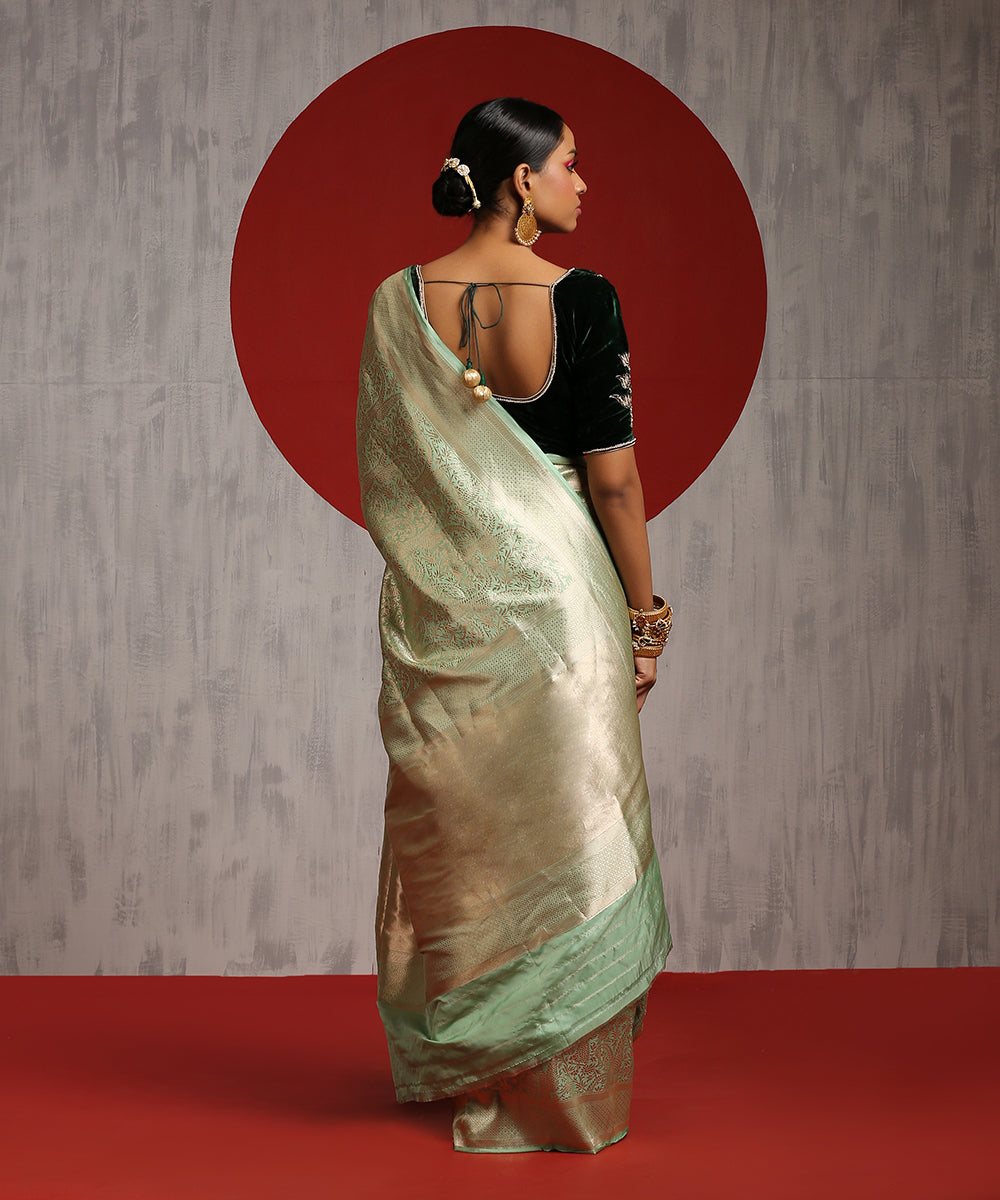 Handloom_Sea_Green_Pure_Katan_Silk_Zari_Tanchoi_Banarasi_Saree_WeaverStory_03
