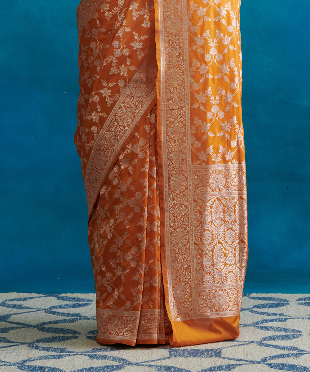 Handloom_Orange_Pure_Katan_Silk_Banarasi_Saree_With_Cutwork_Jaal_WeaverStory_04