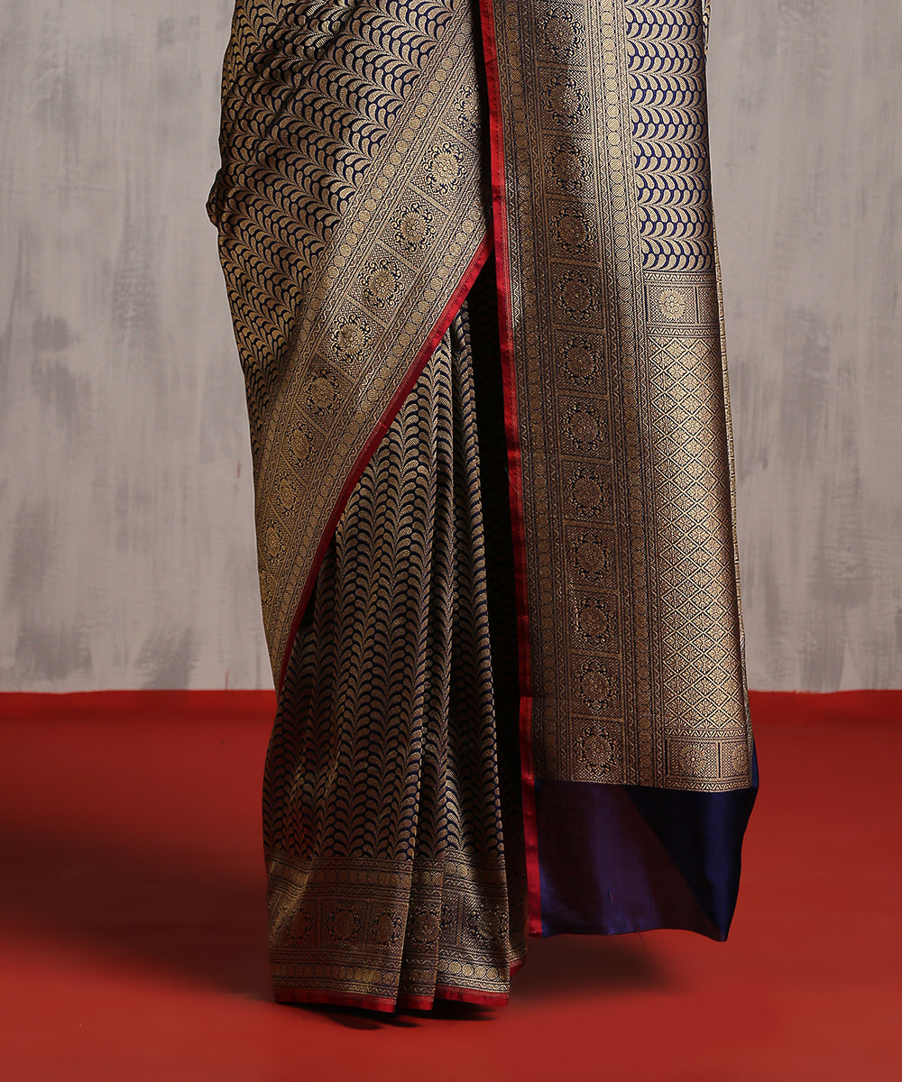 Blue_Handloom_Kimkhab_Pure_Katan_Silk_Banarasi_Saree_With_Red_Selvedge_WeaverStory_04
