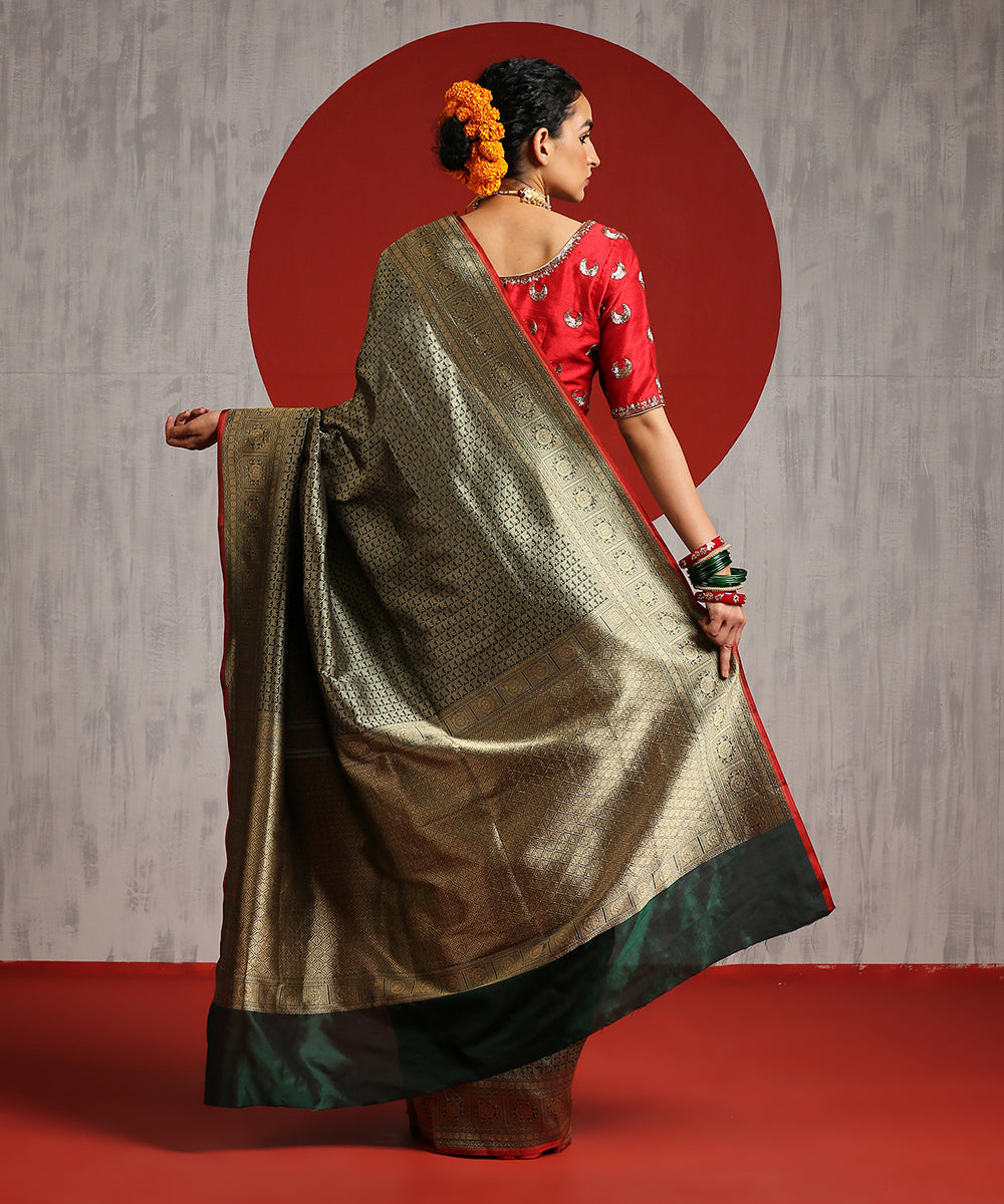 Green_Handloom_Pure_Katan_Silk_Kimkhab_Banarasi_Saree_With_Red_Selvedge_WeaverStory_03