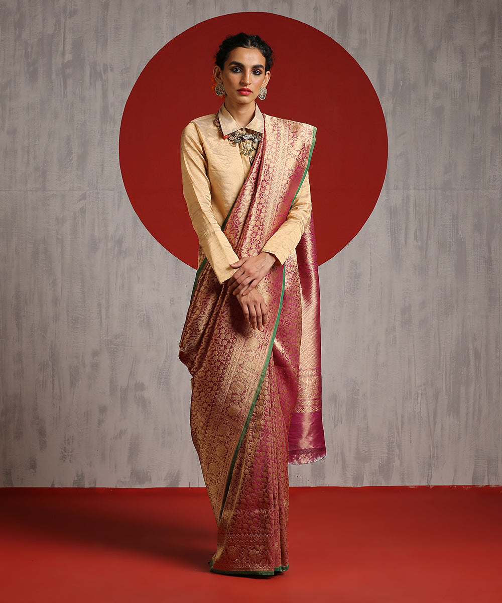 Handloom_Onion_Pink_Tissue_Silk_Kimkhab_Banarasi_Saree_With_Green_Selvedge_WeaverStory_02