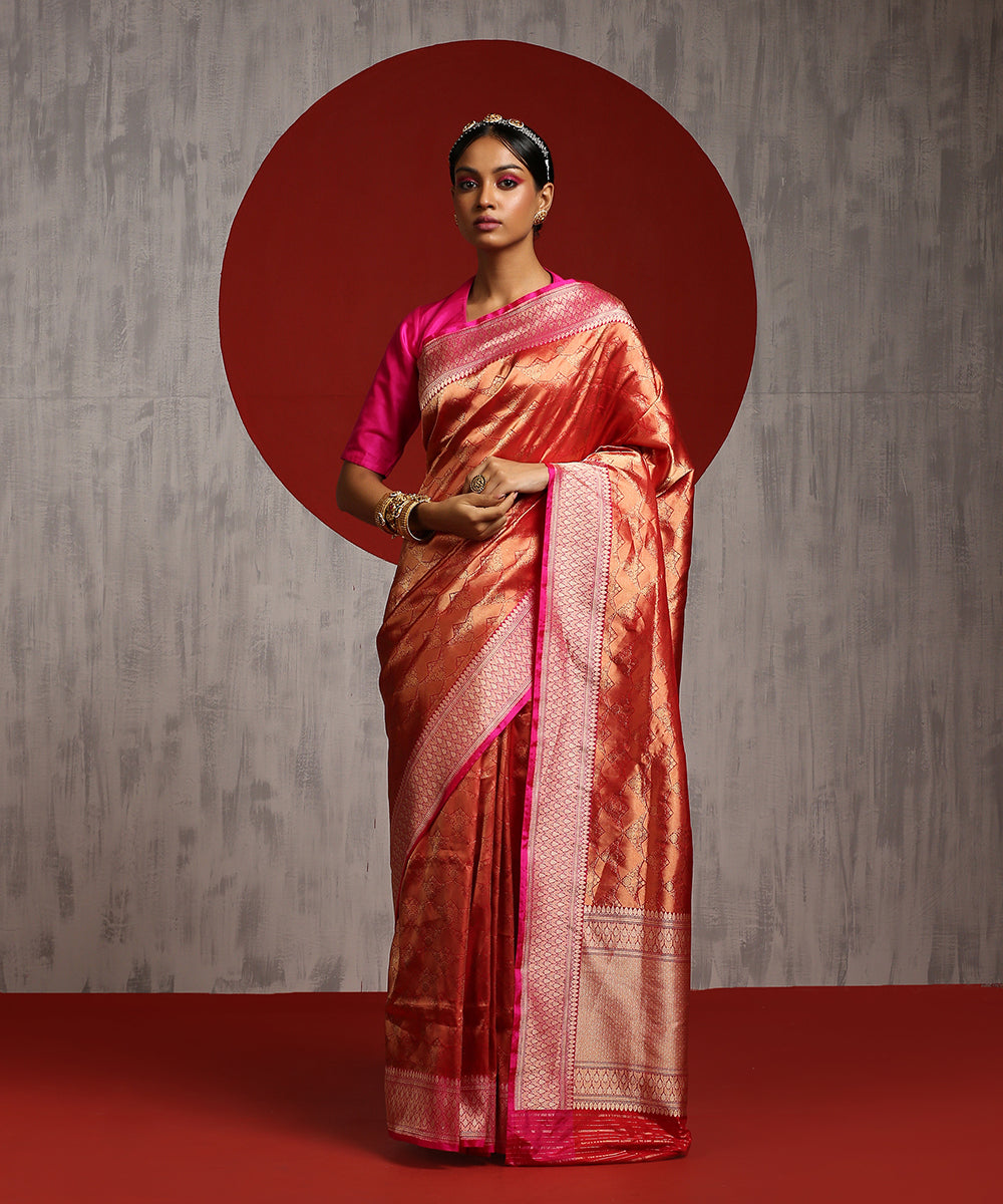 Handloom_Red_Pure_Katan_Silk_Zari_Tanchoi_Banarasi_Saree_With_Pink_Border_WeaverStory_02