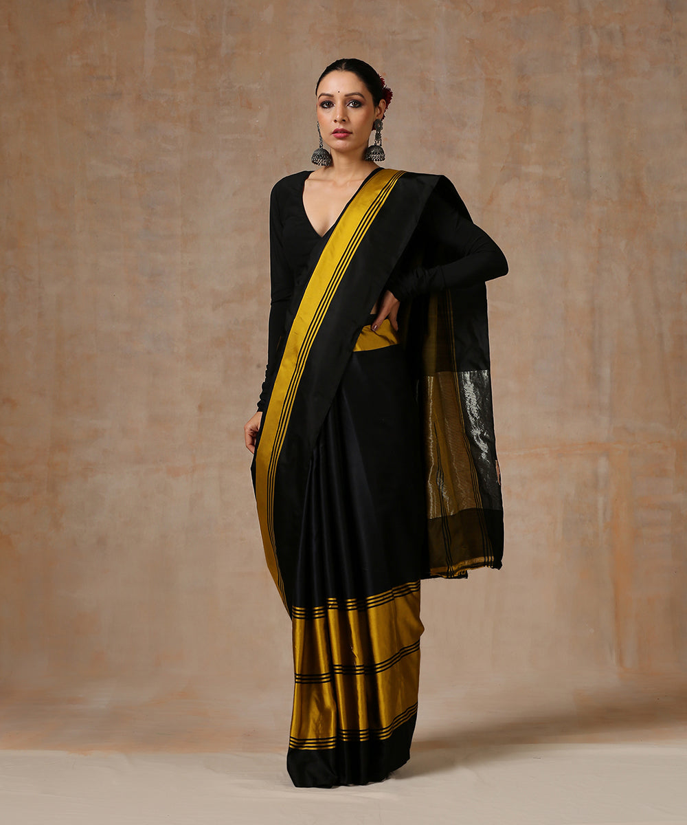 Black_Handloom_Satin_Silk_Banarasi_Saree_With_Mustard_Gold_Border_WeaverStory_02