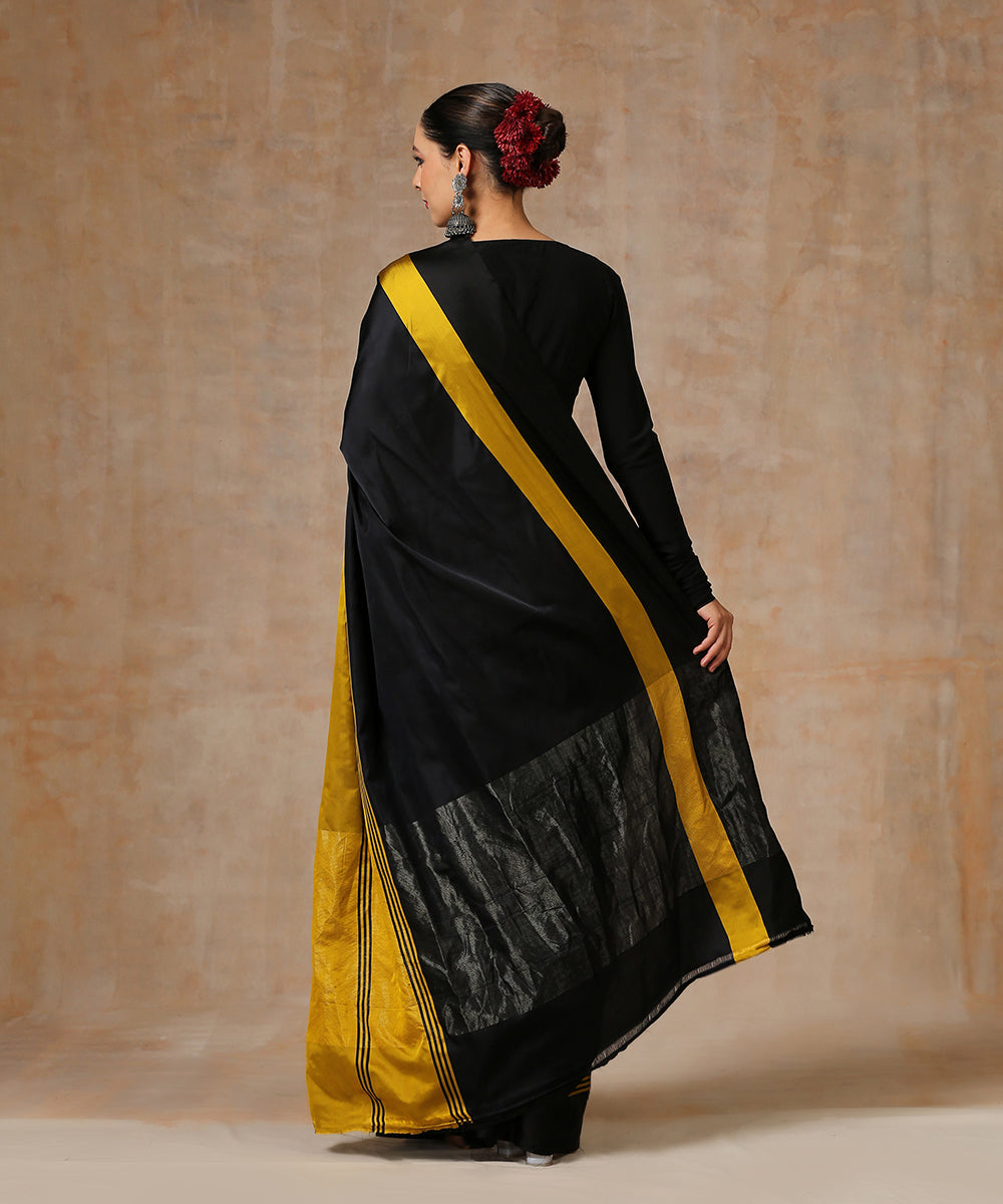 Black_Handloom_Satin_Silk_Banarasi_Saree_With_Mustard_Gold_Border_WeaverStory_03
