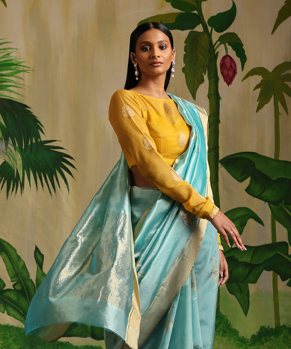Handloom_Sea_Green_Pure_Chanderi_Silk_Saree_With_Gold_And_Silver_Zari_Bird_Motifs_WeaverStory_01
