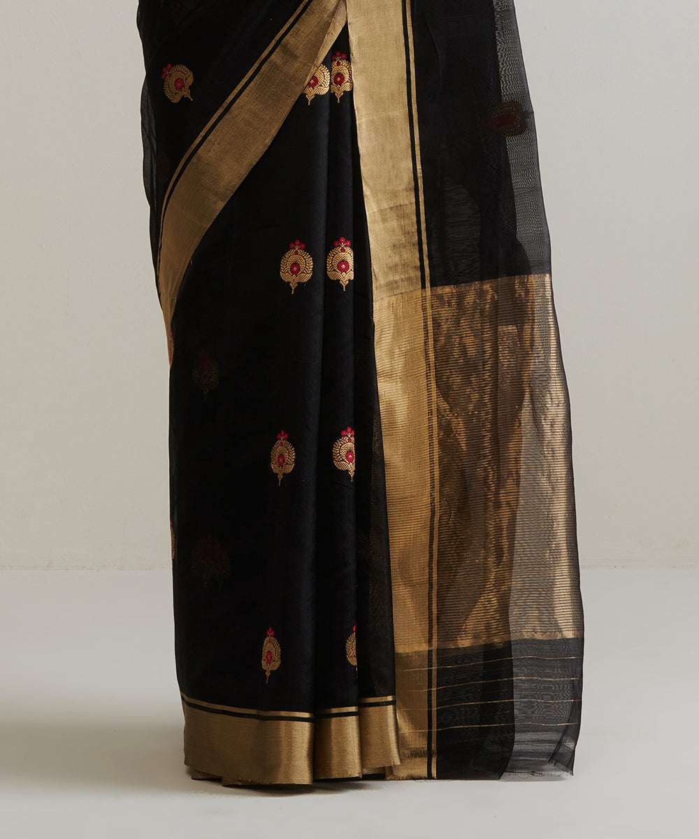 Black_Handloom_Pure_Chanderi_Silk_Saree_With_Meena_Booti_WeaverStory_04