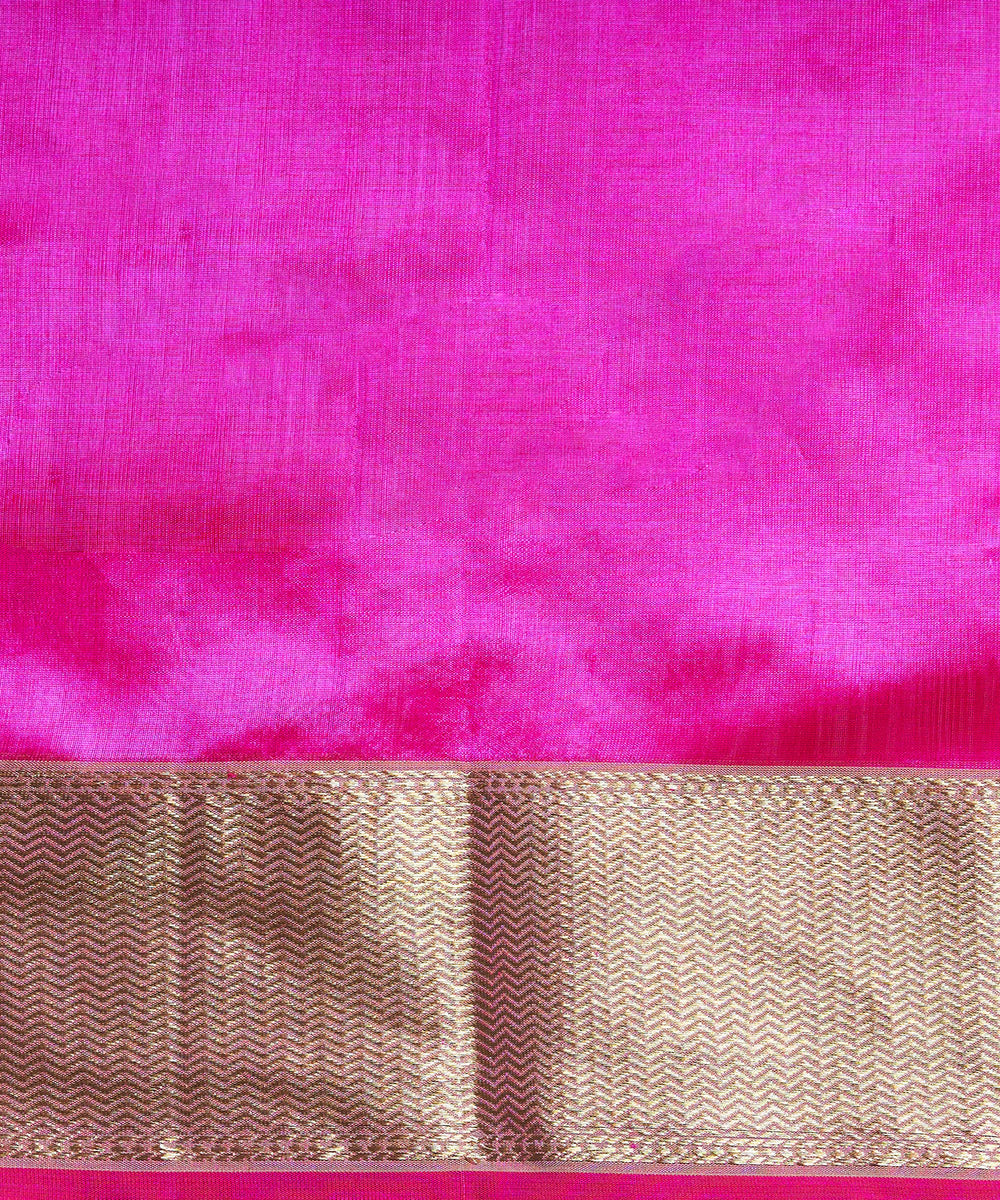 Rani_Pink_Handloom_Pure_Chanderi_Silk_Saree_With_Nakshi_Border_And_Gulab_Booti_WeaverStory_05