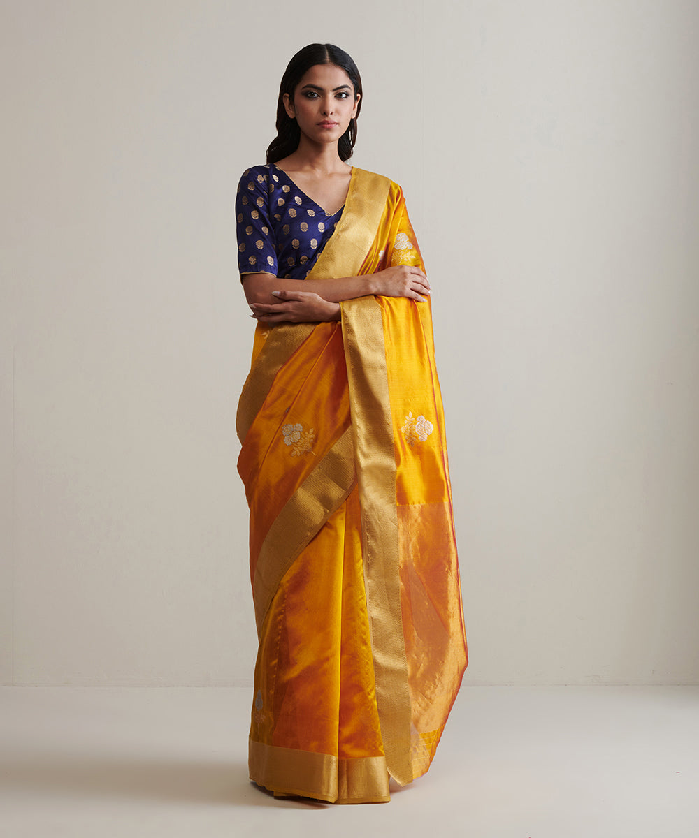 Handloom_Mango_Yellow_Pure_Chanderi_Silk_Saree_With_Nakshi_Border_And_Gulab_Booti_WeaverStory_02