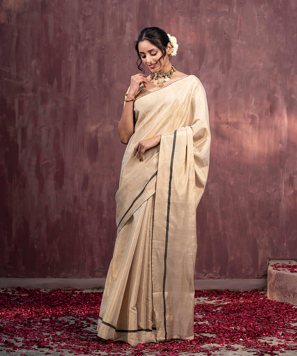 Handloom_Light_Gold_Tissue_Chanderi_Silk_Saree_With_Black_Thin_Woven_Border_WeaverStory_02