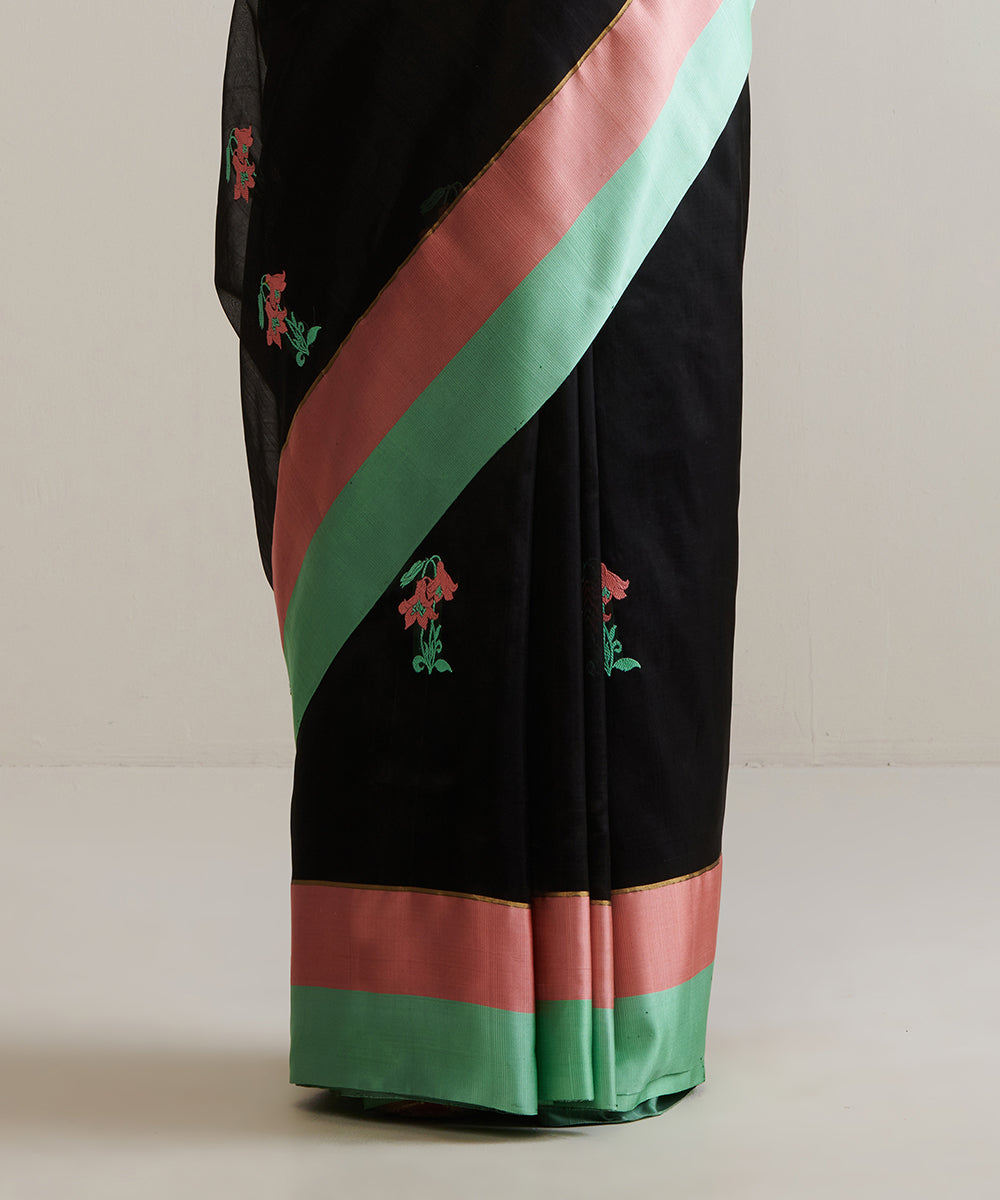 Black_Handloom_Pure_Chanderi_Silk_Saree_With_Mashroo_Border_And_Floral_Motifs_WeaverStory_04