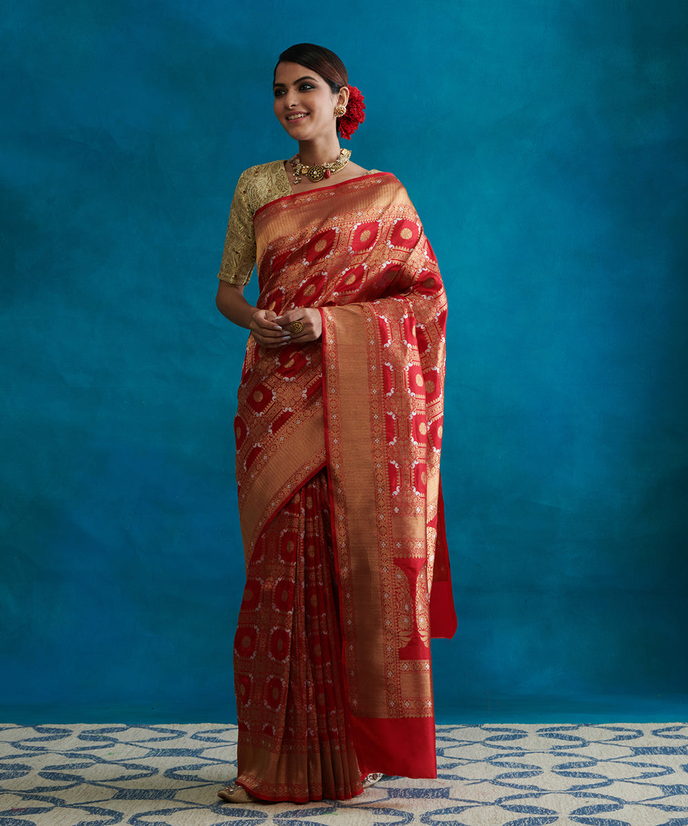 Red_Handloom_Pure_Katan_Silk_Banarasi_Saree_With_Square_Gold_And_Silver_Jaal_WeaverStory_02