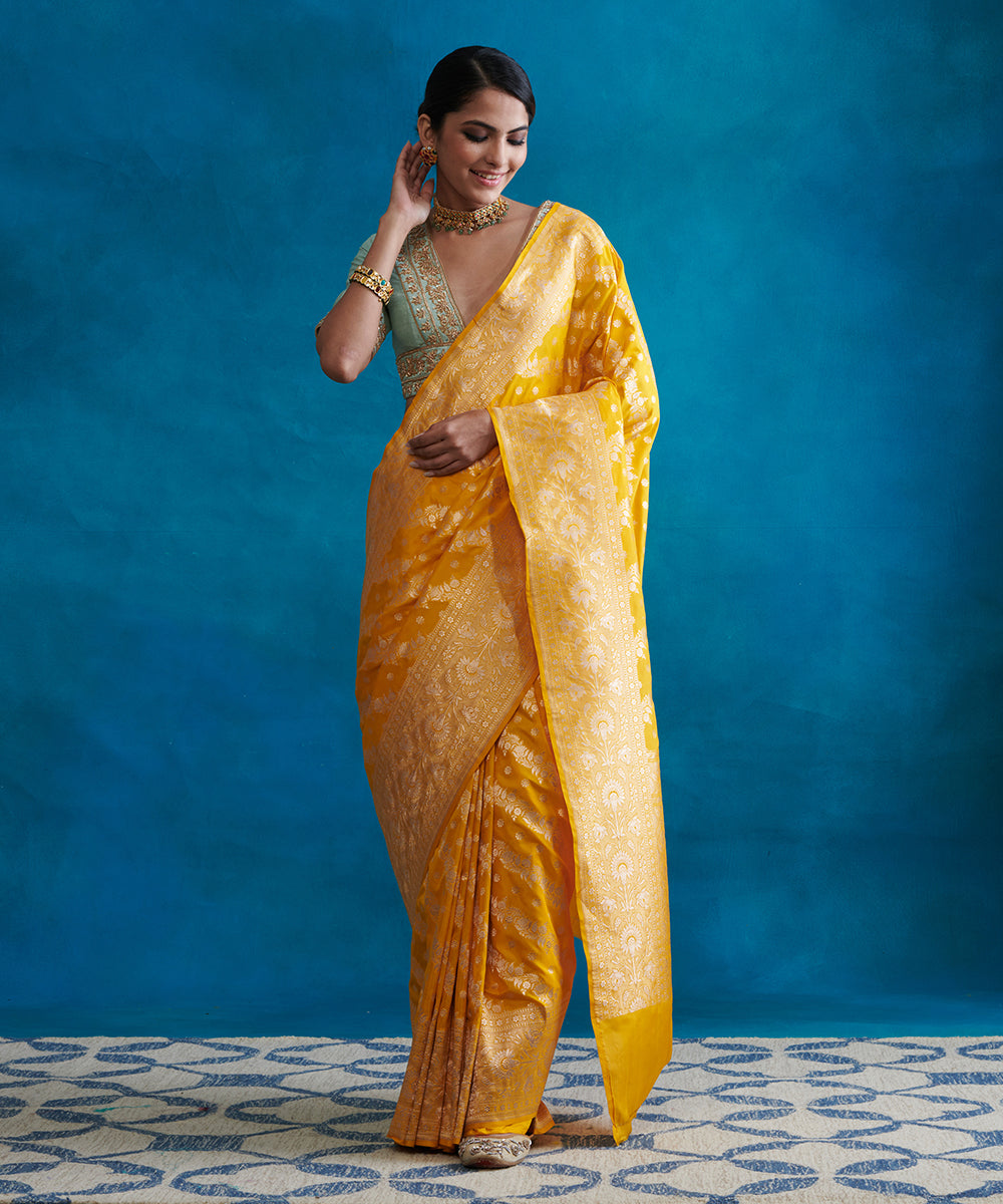 Handloom_Yellow_Pure_Katan_Silk_Banarasi_Saree_With_Cutwork_Jaal_WeaverStory_02