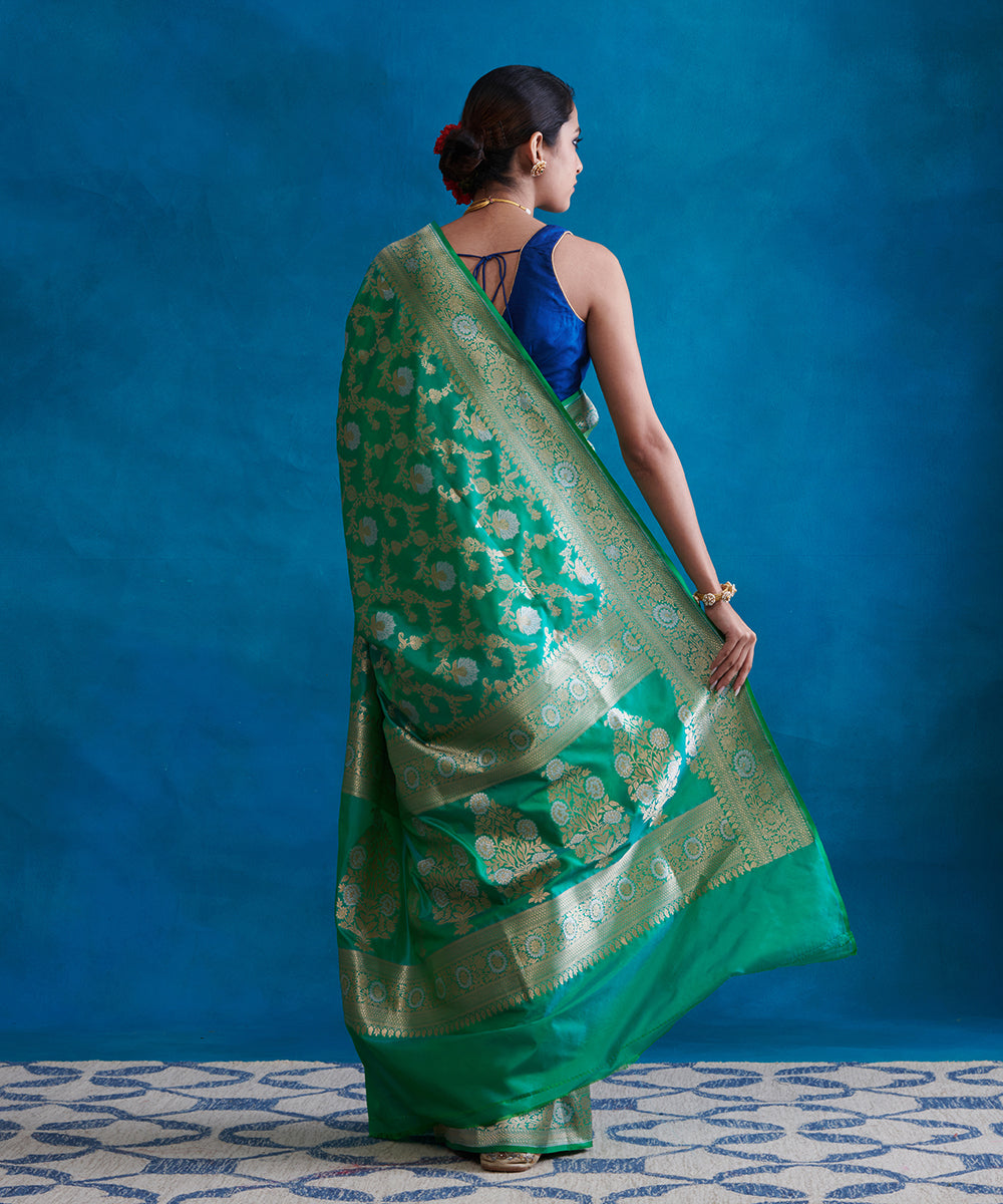 Handloom_Aqua_Green_Pure_Katan_Silk_Banarasi_Saree_With_Cutwork_Sona_Rupa_Jaal_WeaverStory_03
