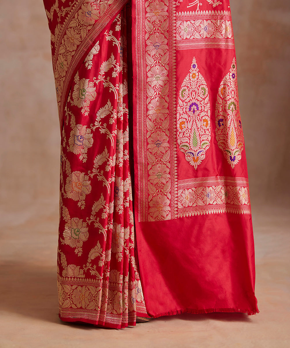 Handloom_Red_Pure_Katan_Silk_Banarasi_Saree_With_Meenakari_Heavy_Border_WeaverStory_04