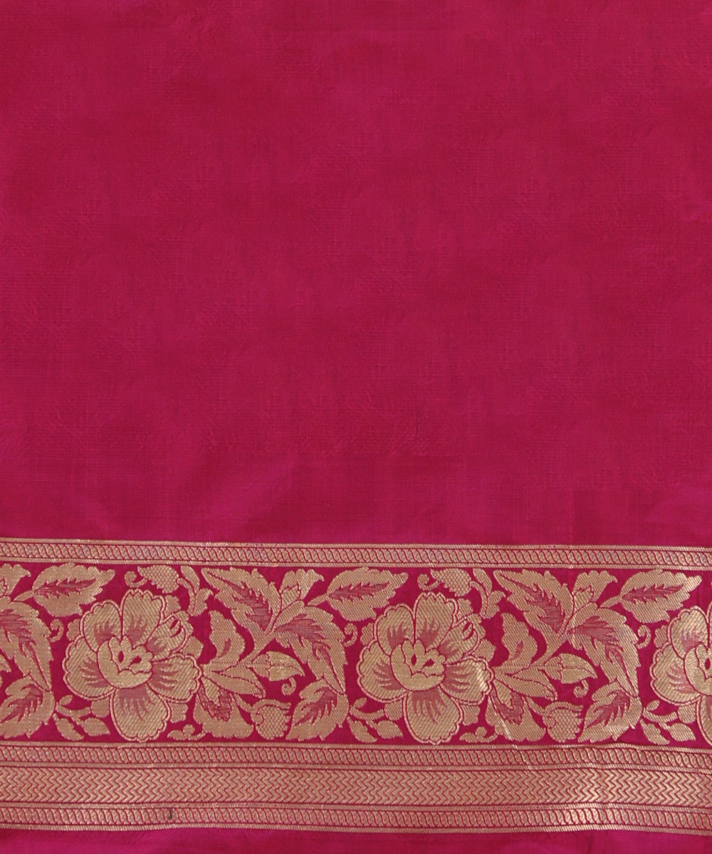 Handloom_Voilet_Pure_Katan_Silk_Banarasi_Saree_With_Kadhwa_Booti_Work_Weave_WeaverStory_05