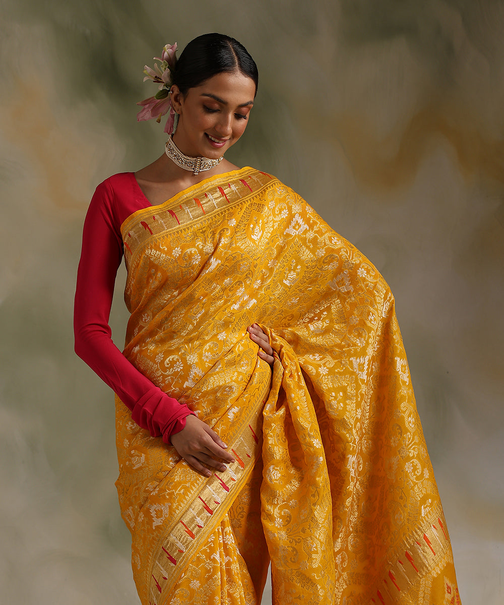 Handloom_Yellow_Pure_Georgette_Banarasi_Saree_With_Sky_Blue_Meenakari_WeaverStory_01