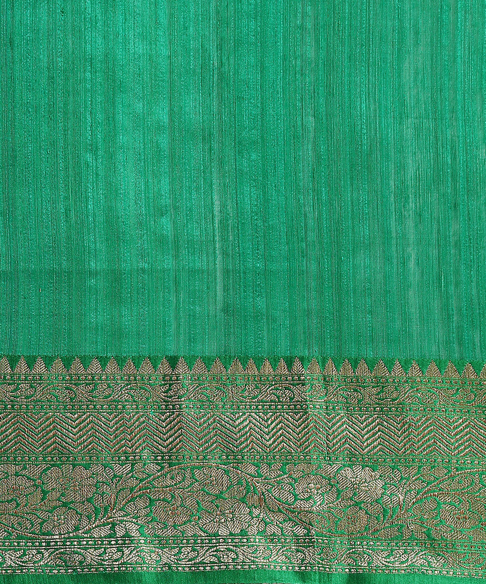 Handloom_Red_Tussar_Silk_Banarasi_Saree_With_Meenakari_And_Green_Border_WeaverStory_05