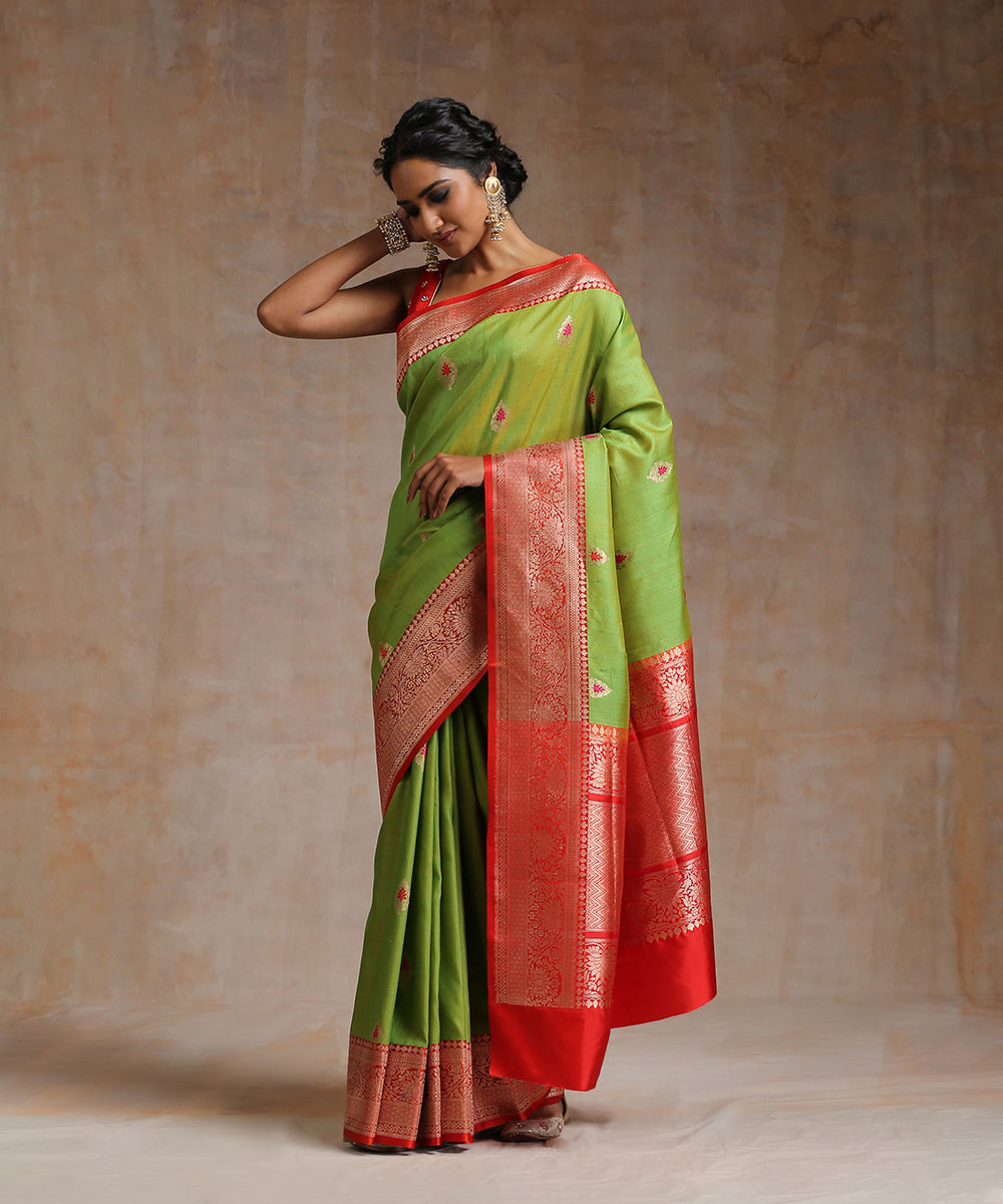 Handloom_Lime_Green_Double_Shade_Tussar_Silk_Banarasi_Saree_With_Red_Border_WeaverStory_02