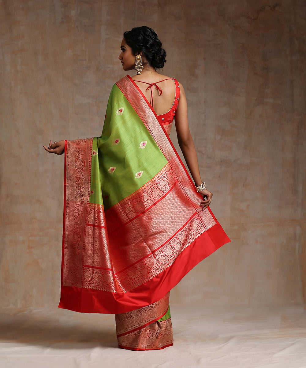Handloom_Lime_Green_Double_Shade_Tussar_Silk_Banarasi_Saree_With_Red_Border_WeaverStory_03