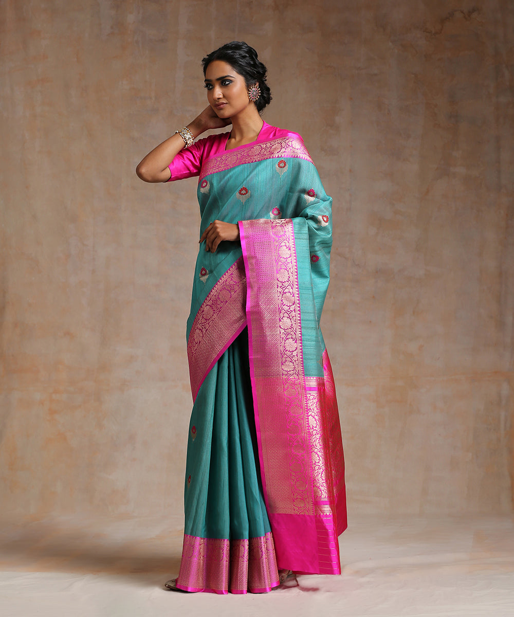 Handloom_Blue_Grey_Double_Shade_Tussar_Silk_Banarasi_Saree_With_Hot_Pink_Border_WeaverStory_02
